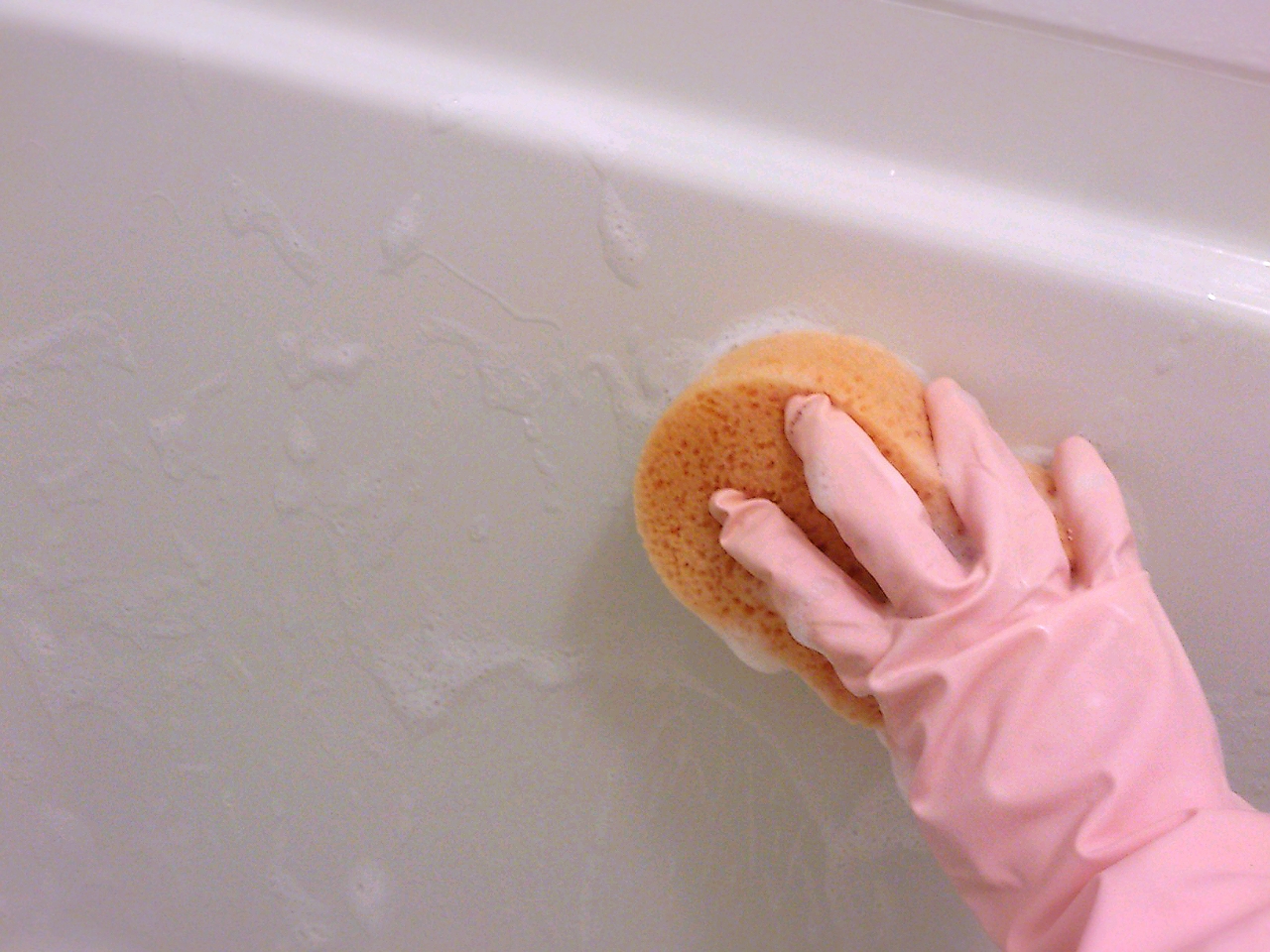 風呂の水垢掃除【床編】お風呂の床の水垢はクエン酸で綺麗に掃除