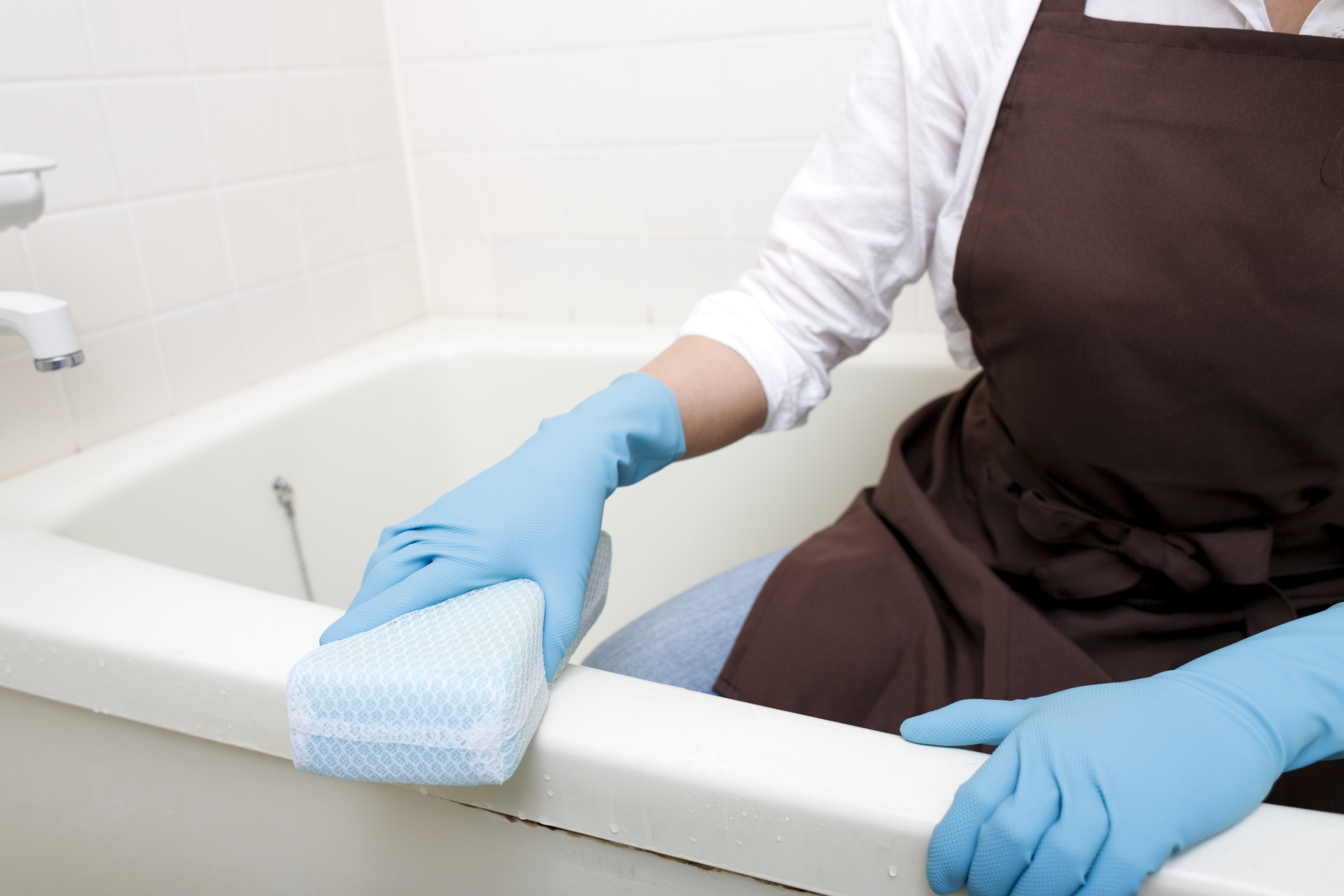 浴槽掃除に必要な洗剤は、重曹を使った手作り洗剤で簡単綺麗に！